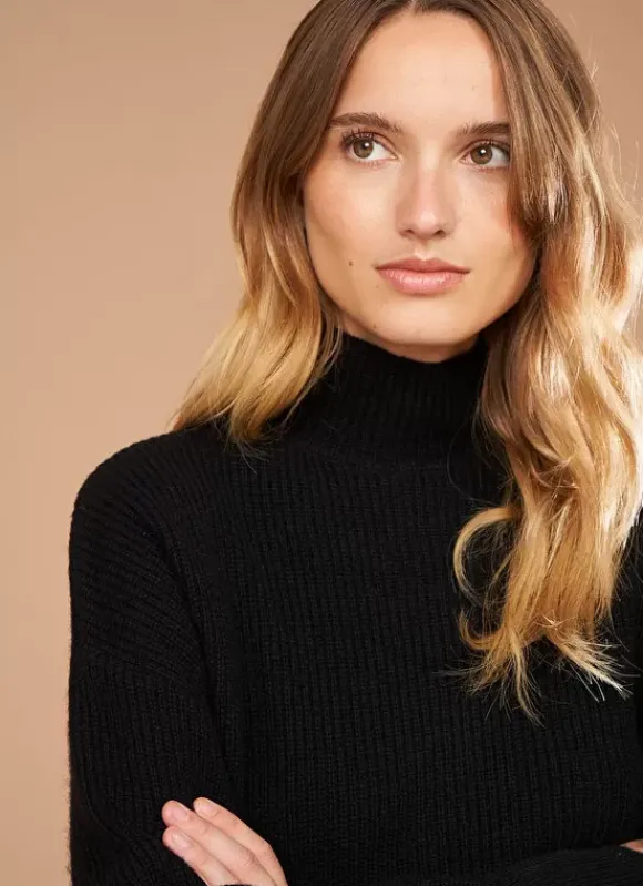 Pull Col Montant A Cotes, Volume Large Noir Maemi Sud Express