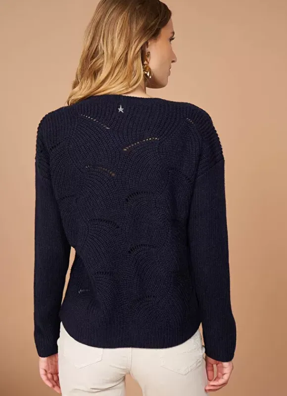 Pull Col V Au Tricotage Ajoure Marine Matido Sud Express