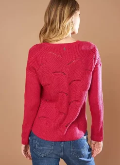 Pull Col V Au Tricotage Ajoure Framboise Matido Sud Express