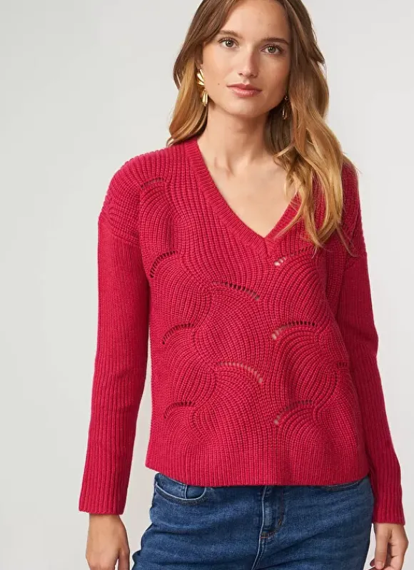 Pull Col V Au Tricotage Ajoure Framboise Matido Sud Express