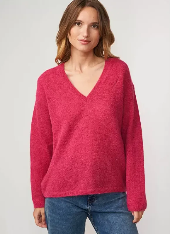 Pull Col V En Mohair Framboise Mannakay Sud Express