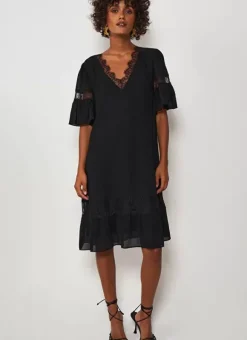 Robe Details Dentelle Noir Riloubi Sud Express
