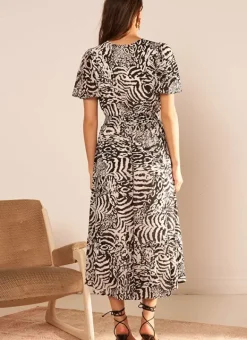 Robe Longue Imprimee A Manches Courtes Volantees Noir Resina Sud Express
